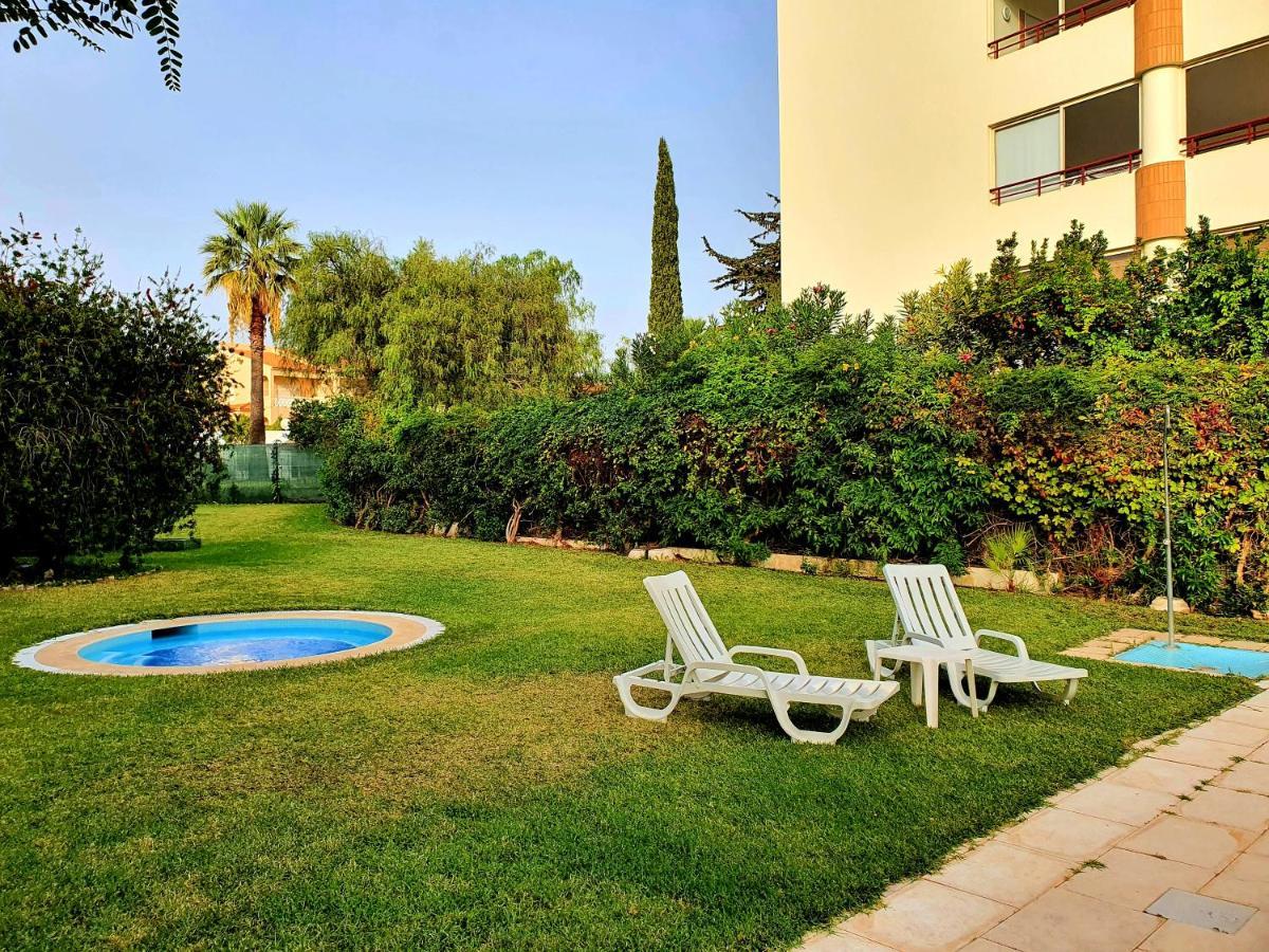 Zarco - Cosy Apartment In Vilamoura With A Balcony With View To The 2 Swimming Pools - Near The Beach & The Marina Quarteira Exterior foto